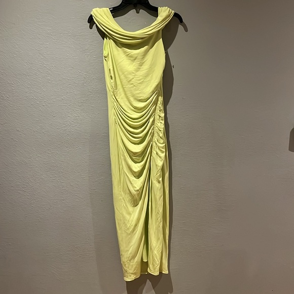 SELF-PORTRAIT
Off-the-shoulder ruched stretch-jersey midi dress - Picture 4 of 13